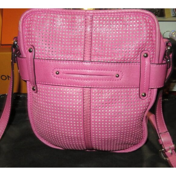 B. Makowsky Pink Lasercut perforated leather turnlock Crossbody Bag & dustbag - Picture 2 of 11